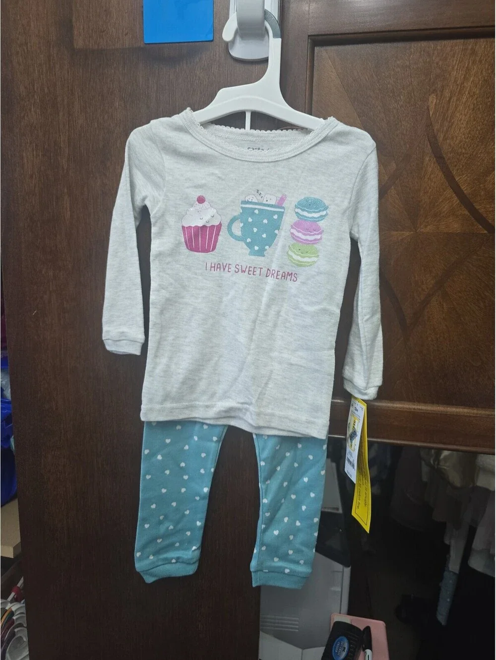 12m brand new carter's pajamas item 30G4